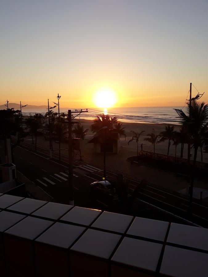 Frente Para O Mar - Vista Espetacular De Todos Os Comodos Praia Grande  Eksteriør billede